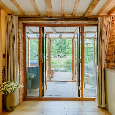 16Th Century Cartlodge With Private Hot Tub Diss Exteriér fotografie