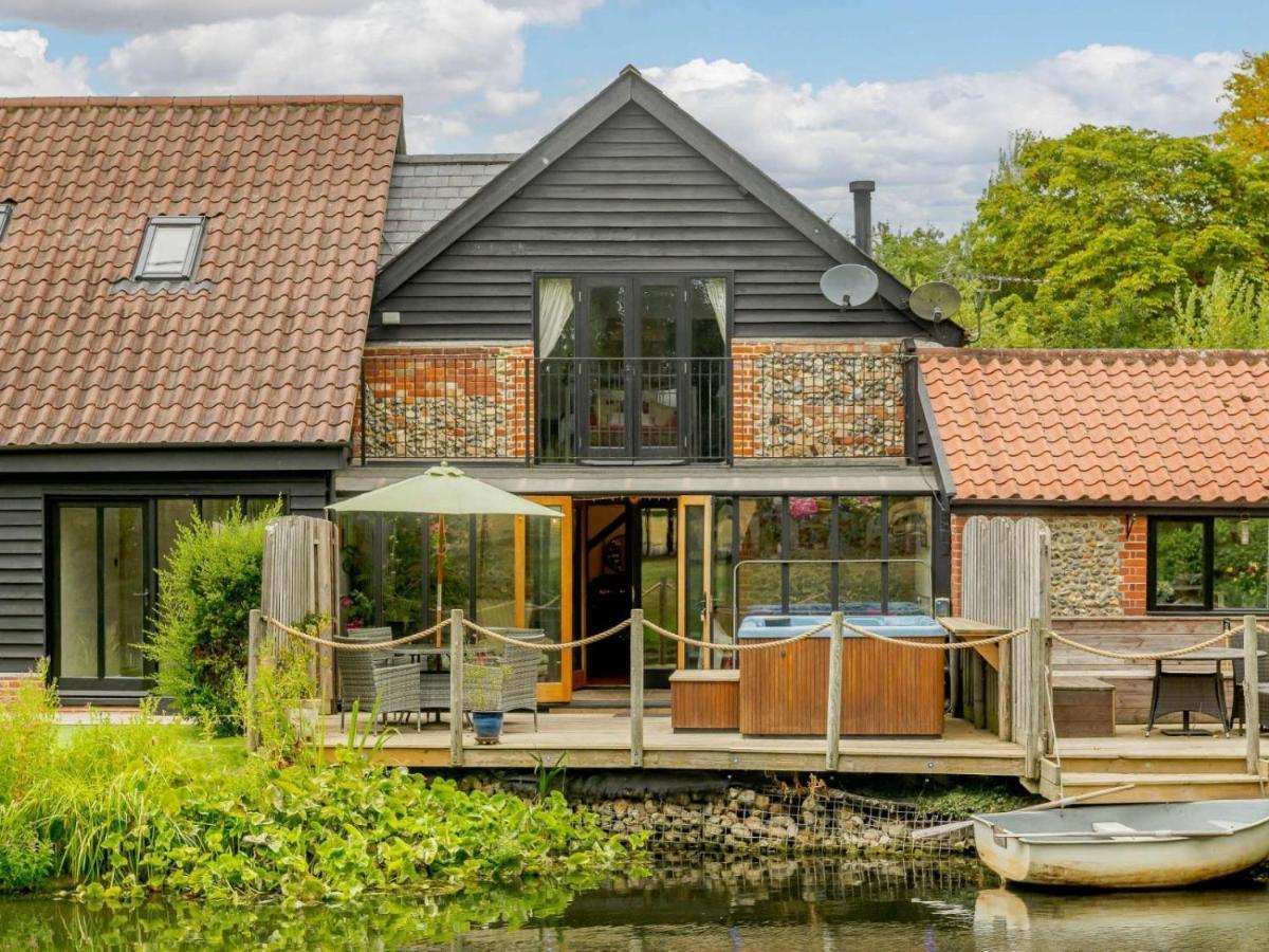16Th Century Cartlodge With Private Hot Tub Diss Exteriér fotografie