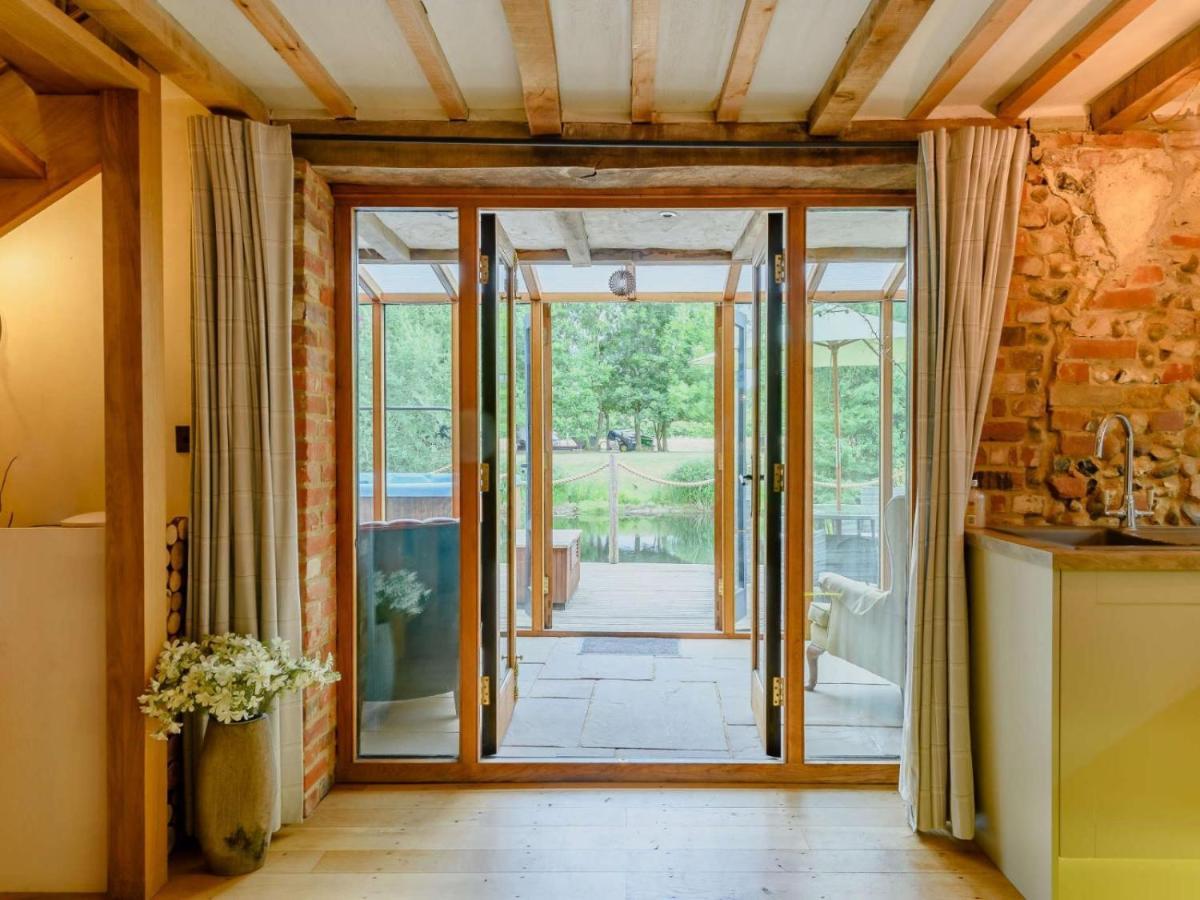 16Th Century Cartlodge With Private Hot Tub Diss Exteriér fotografie